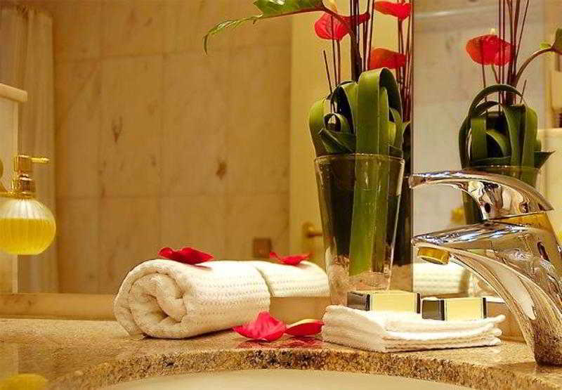 คอร์ตยาร์ด สนามบินฮัมบวร์ค Hotel ฮัมบูร์ก ภายนอก รูปภาพ