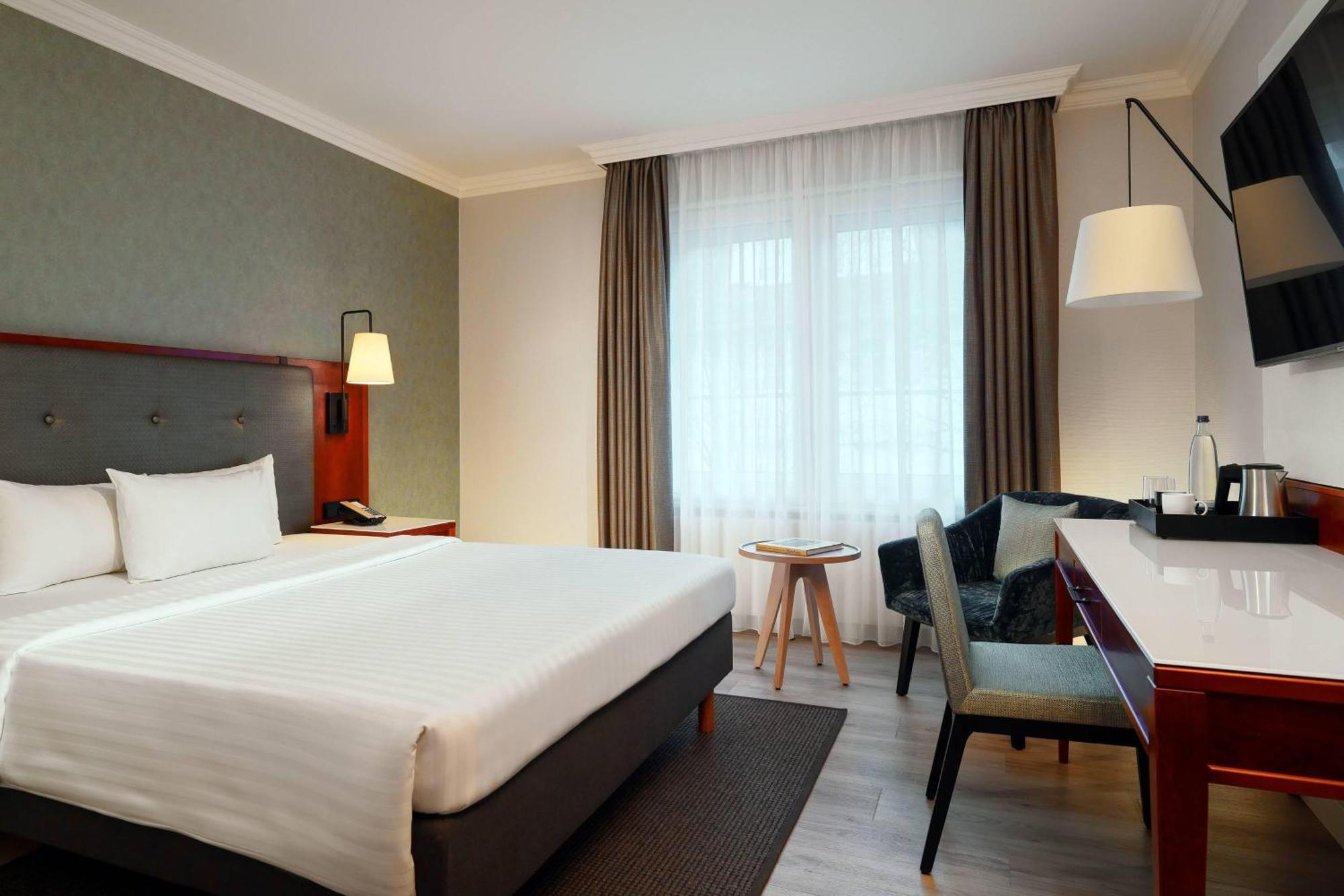 คอร์ตยาร์ด สนามบินฮัมบวร์ค Hotel ฮัมบูร์ก ภายนอก รูปภาพ