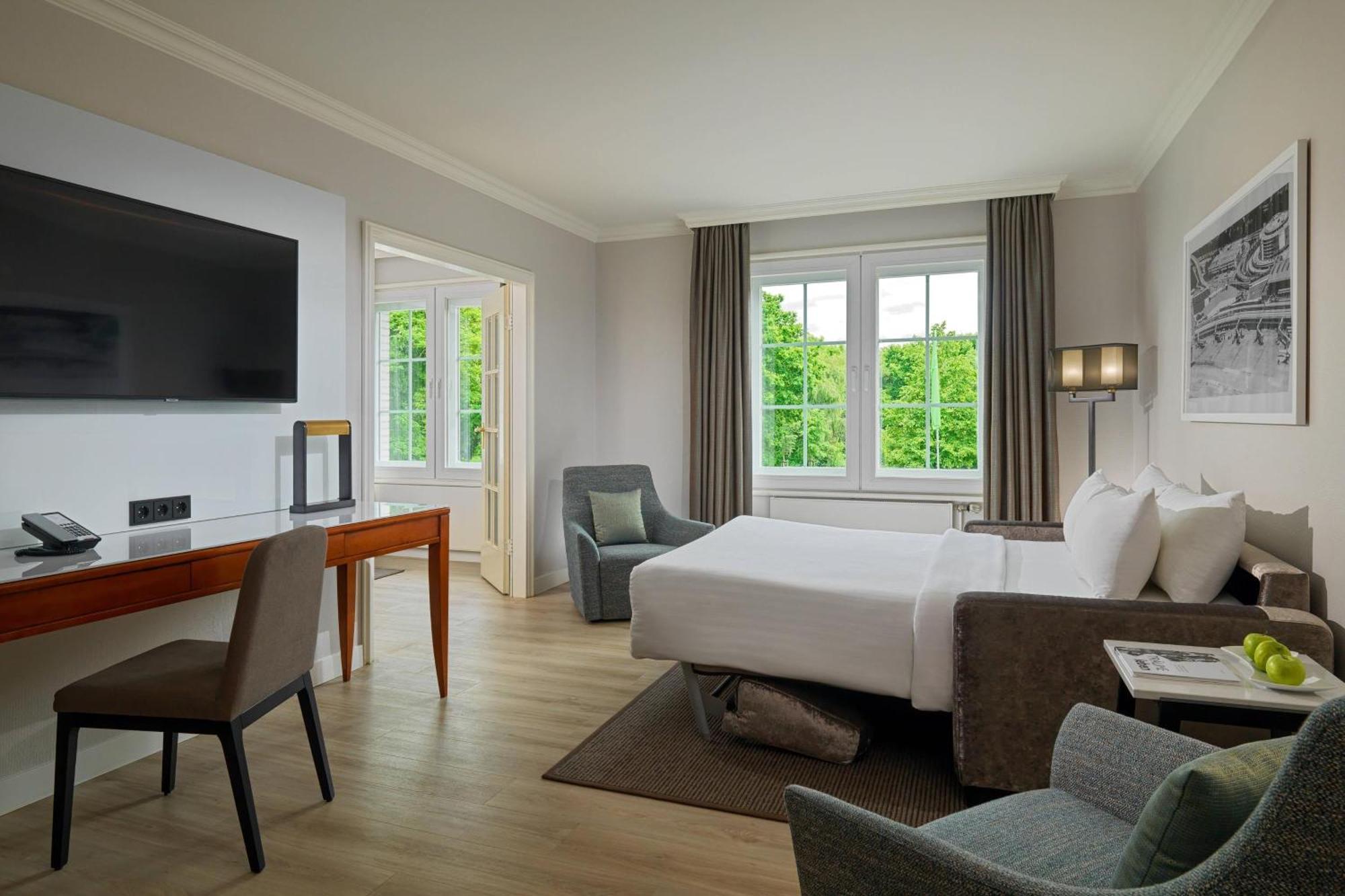 คอร์ตยาร์ด สนามบินฮัมบวร์ค Hotel ฮัมบูร์ก ภายนอก รูปภาพ