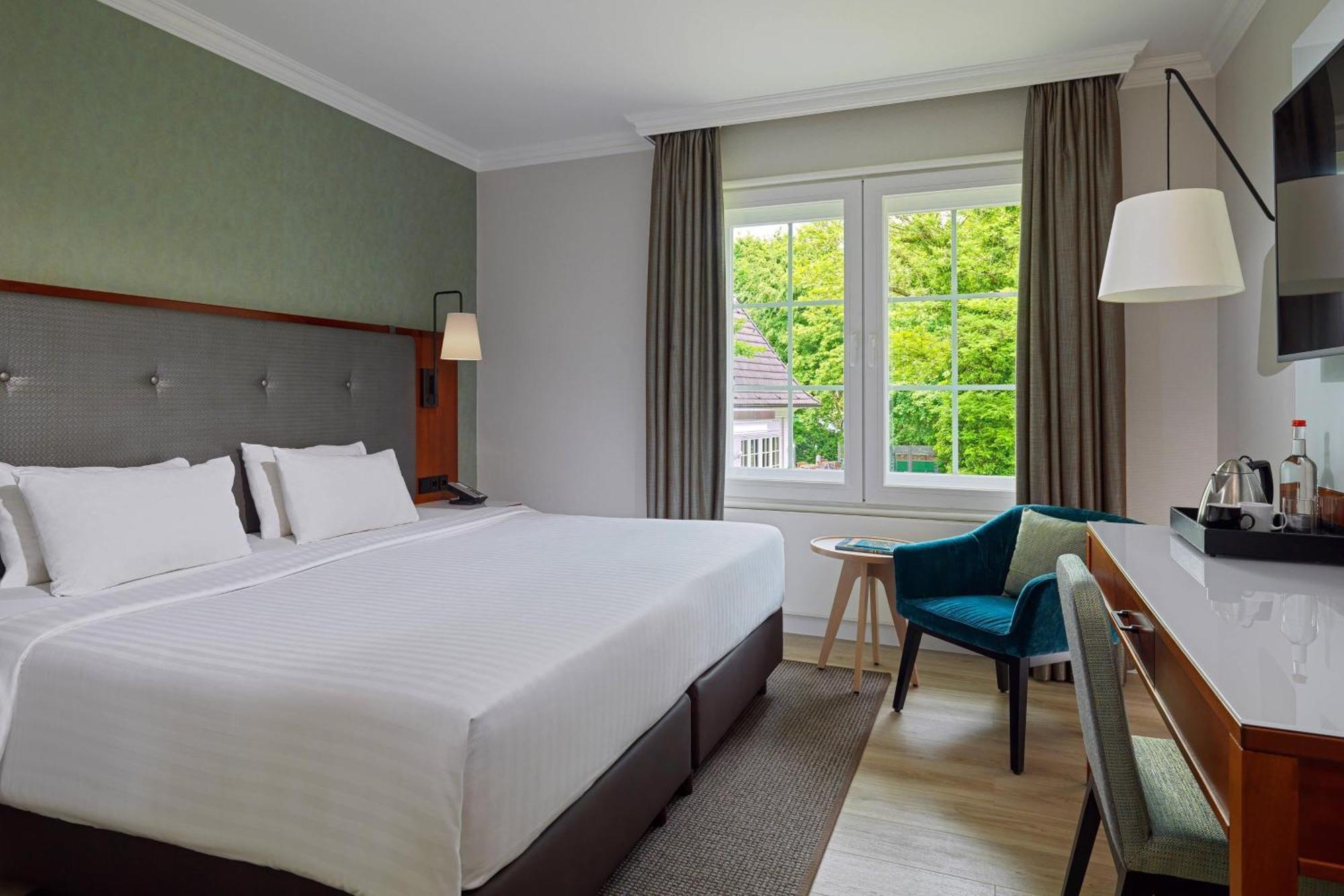 คอร์ตยาร์ด สนามบินฮัมบวร์ค Hotel ฮัมบูร์ก ภายนอก รูปภาพ
