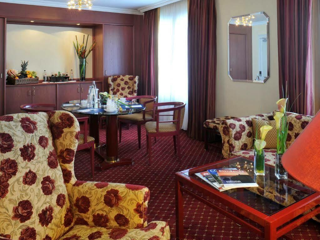 คอร์ตยาร์ด สนามบินฮัมบวร์ค Hotel ฮัมบูร์ก ภายนอก รูปภาพ
